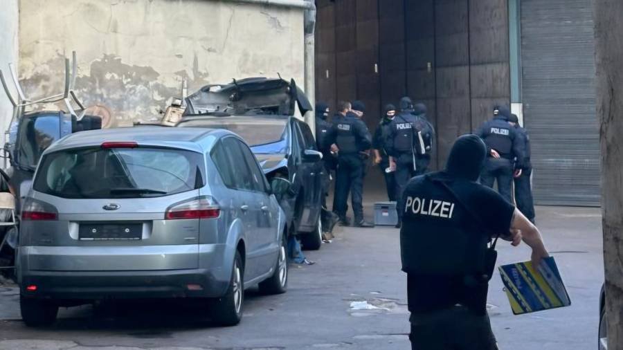 Syrian migrant smugglers arrested in coordinated strike in Germany and Serbia – More than 900 migrants smuggled as international investigation targets senior facilitators